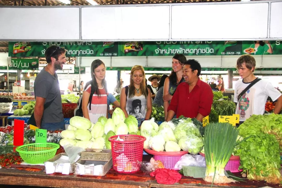 Tom Yum Thai Cooking Class with Market Tour in Chiang Mai