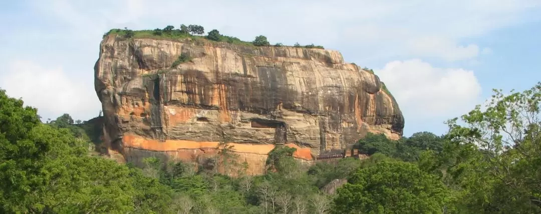 Pasikudah and Sigiriya 2 Day Tour from Colombo