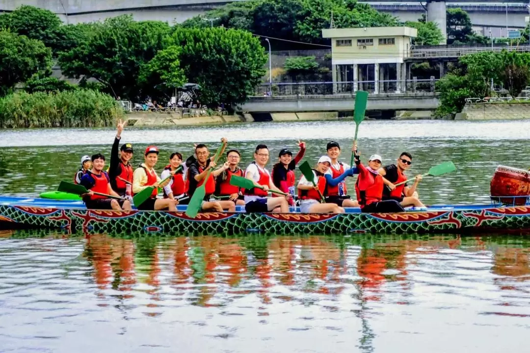 Dragon Boat Racing Experience in Taipei