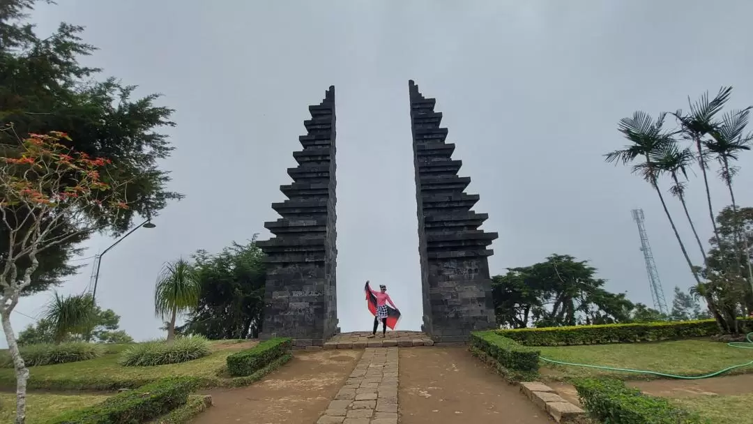 蘇庫神廟 & Puro Mangkunegaran博物館私人一日遊（日惹出發）