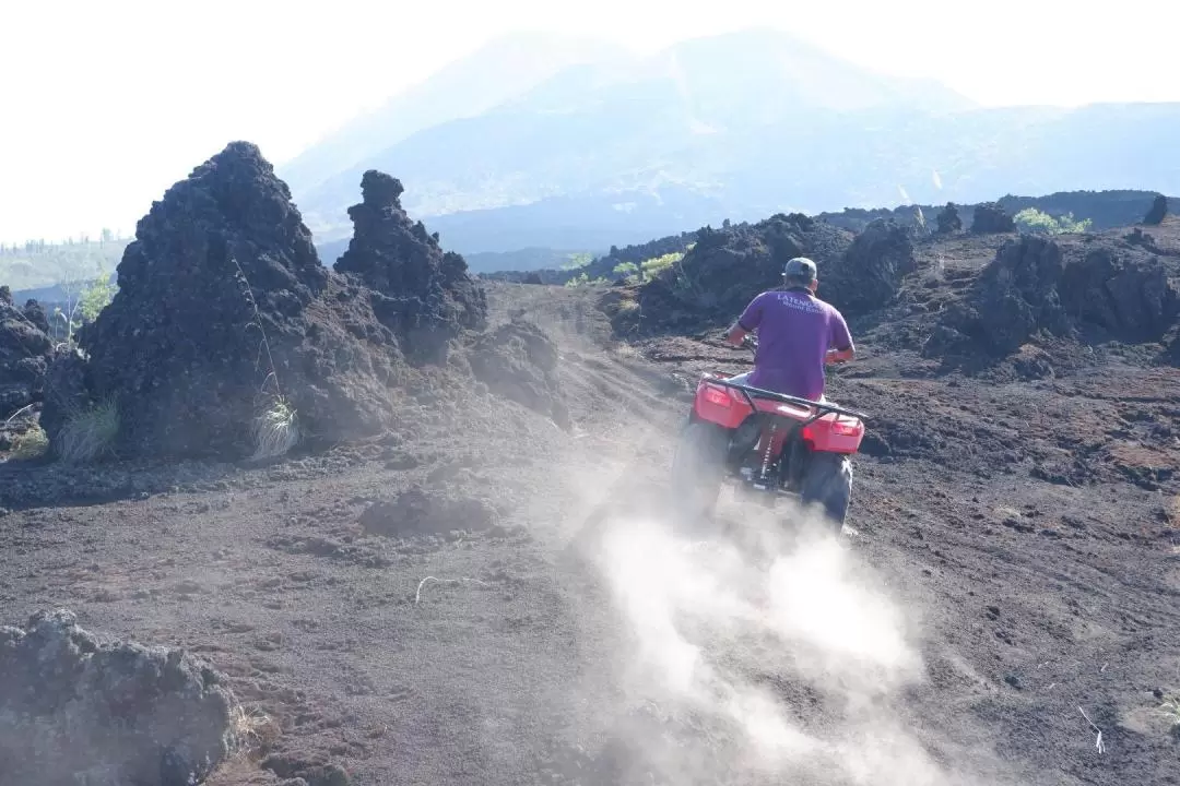 バトゥール山 黒色溶岩ATV4輪バギー体験（バリ）