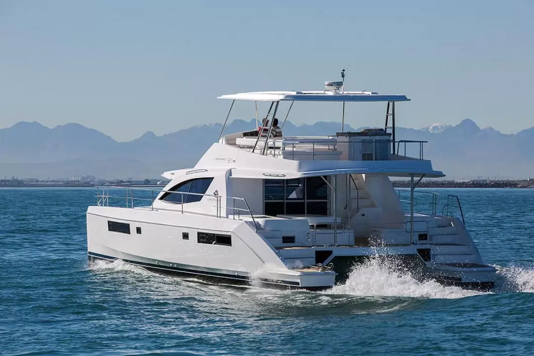 Private Yacht Rental Singapore - Valencia Yacht