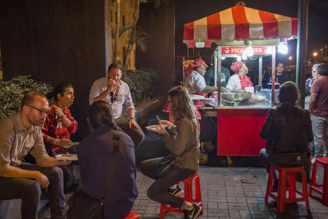 Street Food & Old Taverns Tour in Lima Historic Center