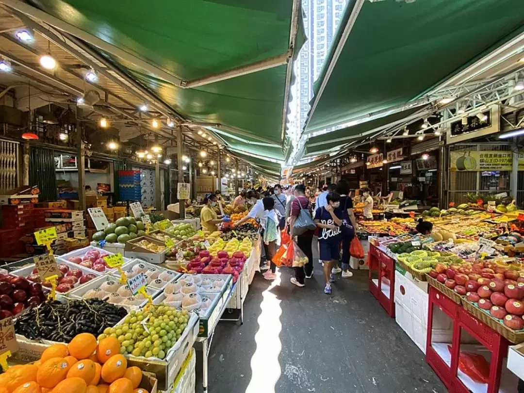 香港水果市集+環球美食之旅 (九龍海逸君綽酒店享用環球美食自助午餐 )