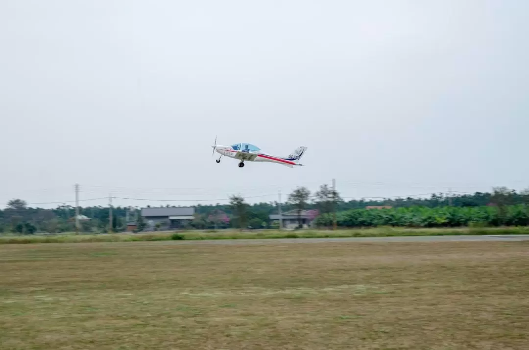 屏東: SAA玉山之翼輕航機同乘飛行體驗
