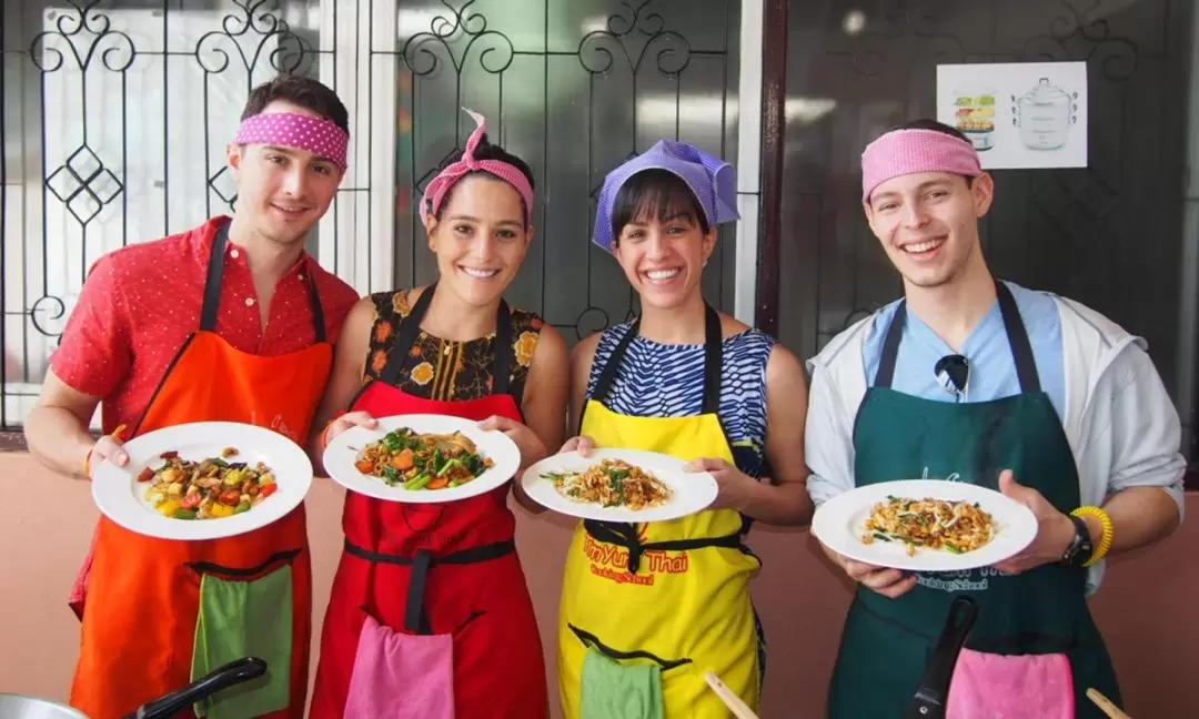 Tom Yum Thai Cooking Class with Market Tour in Chiang Mai