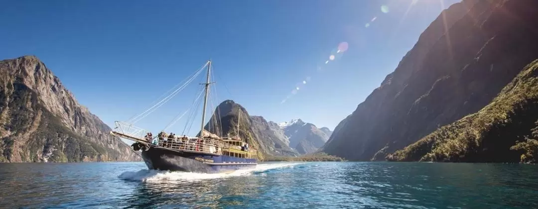 The Milford Sound Day Tour from Queenstown or Te Anau by Real NZ