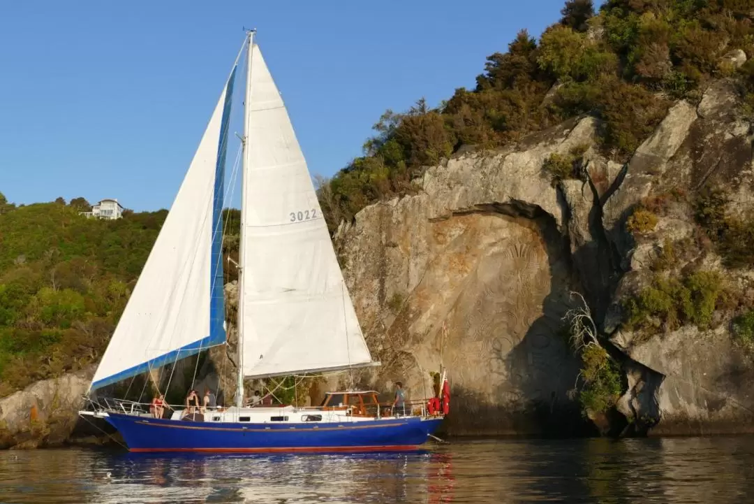 Kindred Spirit - Maori Rock Carvings Sailing Experience