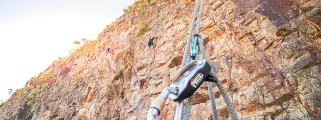 Outdoor Rock Climbing Experience in Brisbane