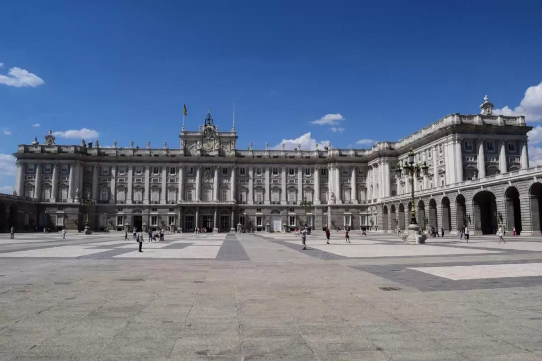 Madrid Royal Palace Guided Tour with Skip-the-line Access