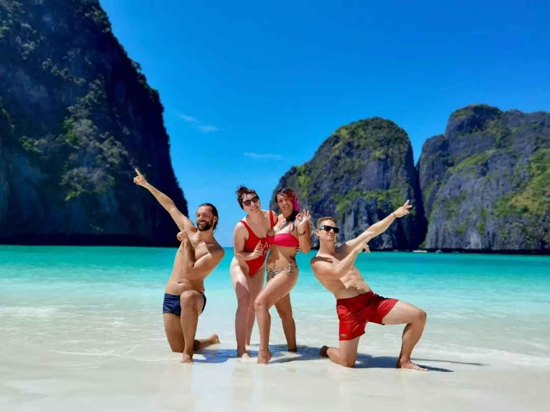 From Phuket: Day Trip to Phi Phi with Transfer and Private Longtail Tour