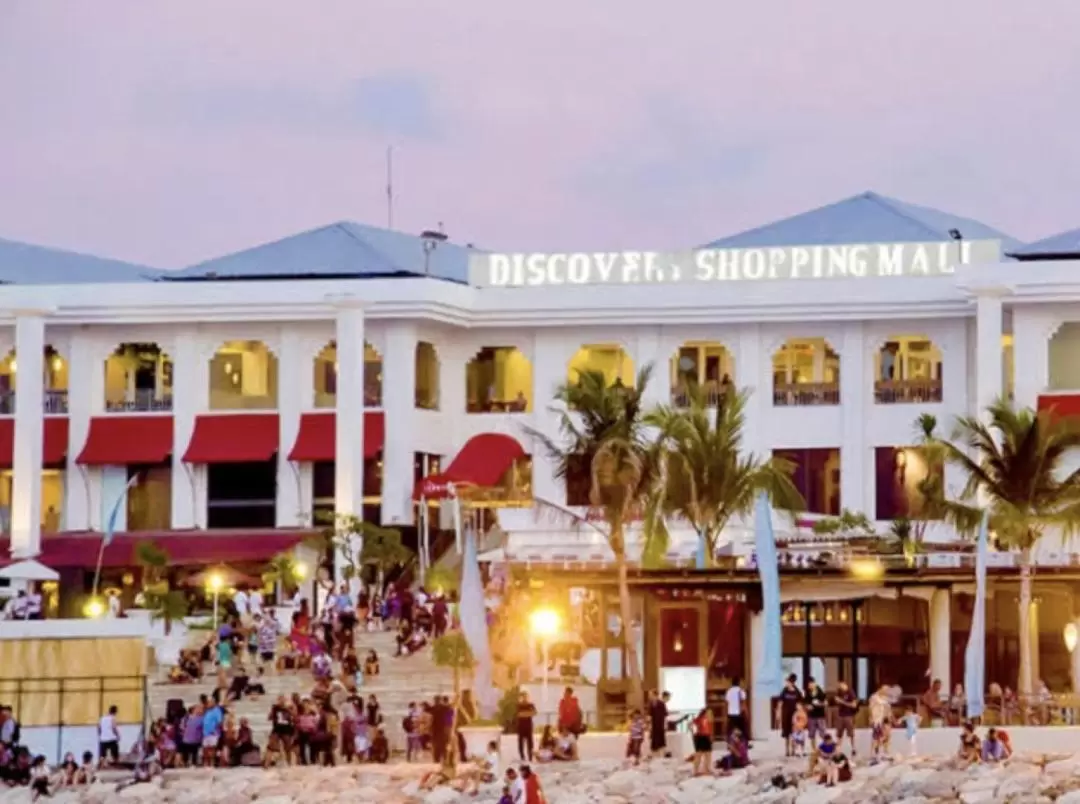 Bali's Best Shopping Malls And Art or Night Markets Tour