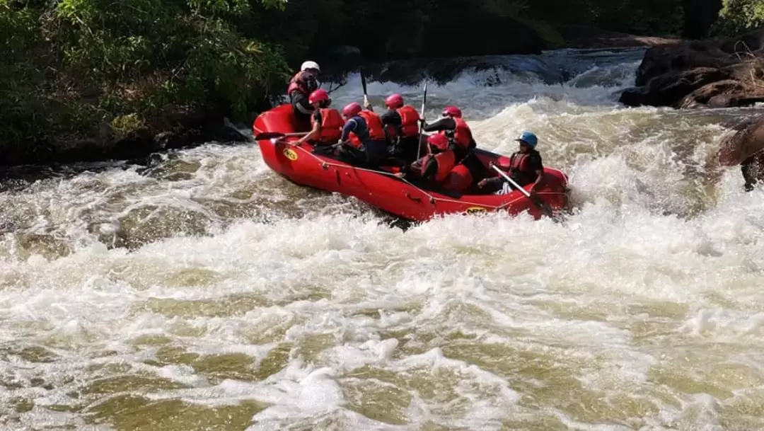 White Water Rafting Adventure in Slim River 