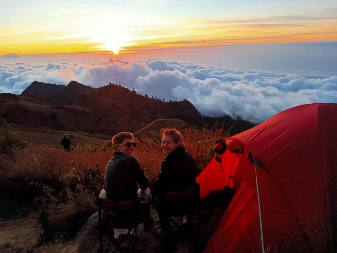 龍目島林賈尼火山口邊緣多日徒步之旅