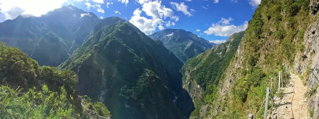 Hiking Tour at Zhuilu Old Road, Taroko National Park