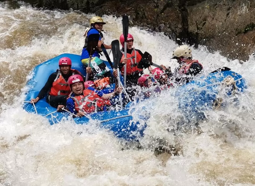 White Water Rafting Adventure in Slim River 