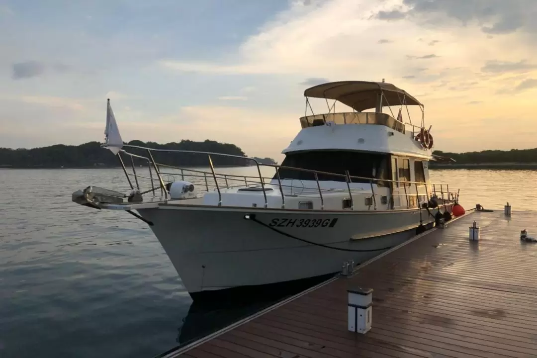 新加坡城市天際線夕陽遊船之旅（含無酒精雞尾酒）- Yachtcruisesg 提供