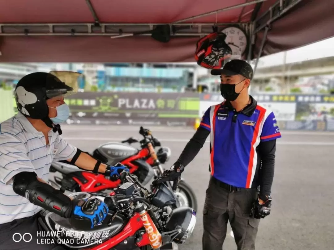 Motorcycle Experience in Banqiqo, New Taipei