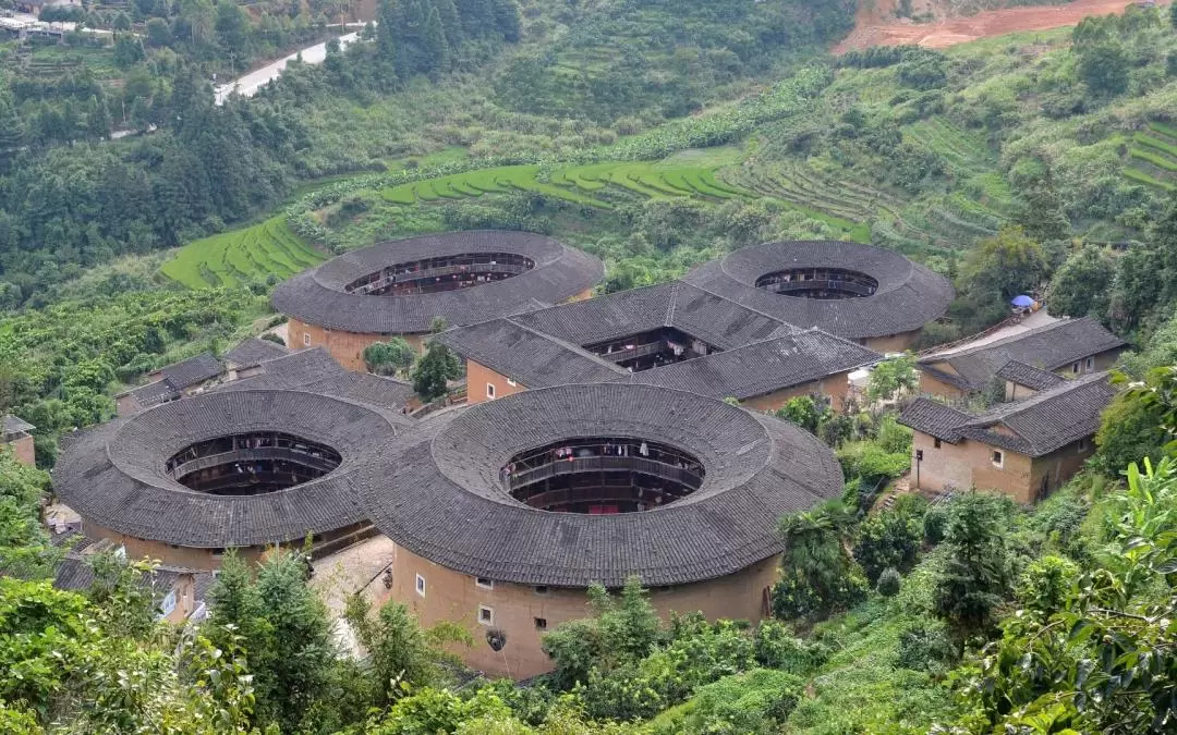 Private Transfer Between Xiamen City and Tianluokeng Tulou Cluster & Yun Shui Yao Ancient Town