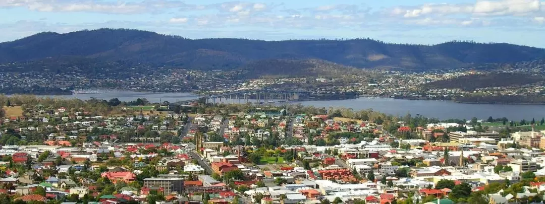 Sightseeing Coach Tram Tour in Hobart