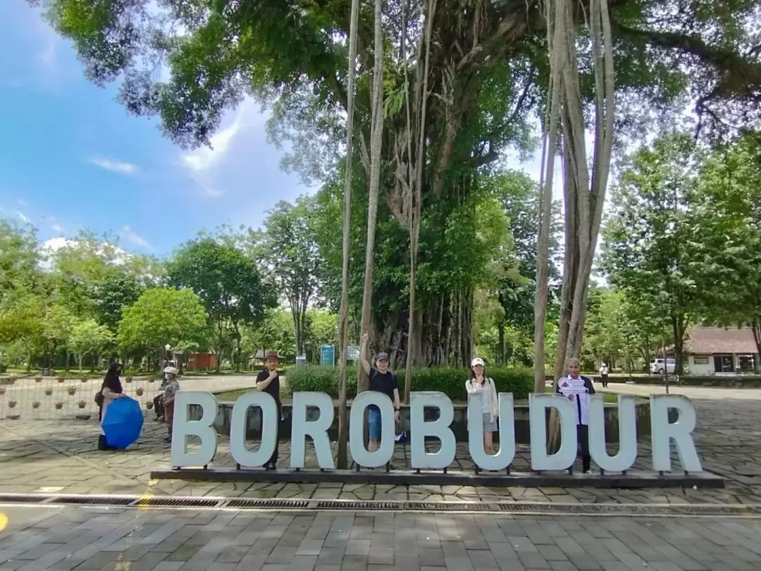  2D1N Borobudur Temple, Candirejo Village & Taman Sari Water Castle Tour from Yogyakarta