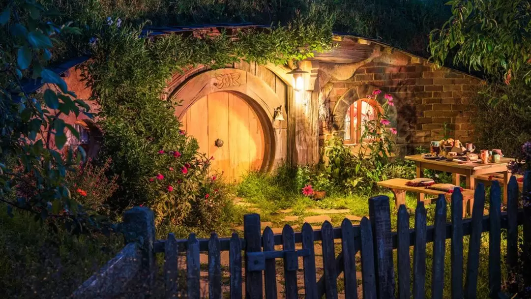 Hobbiton Movie Set Day Tour from Auckland