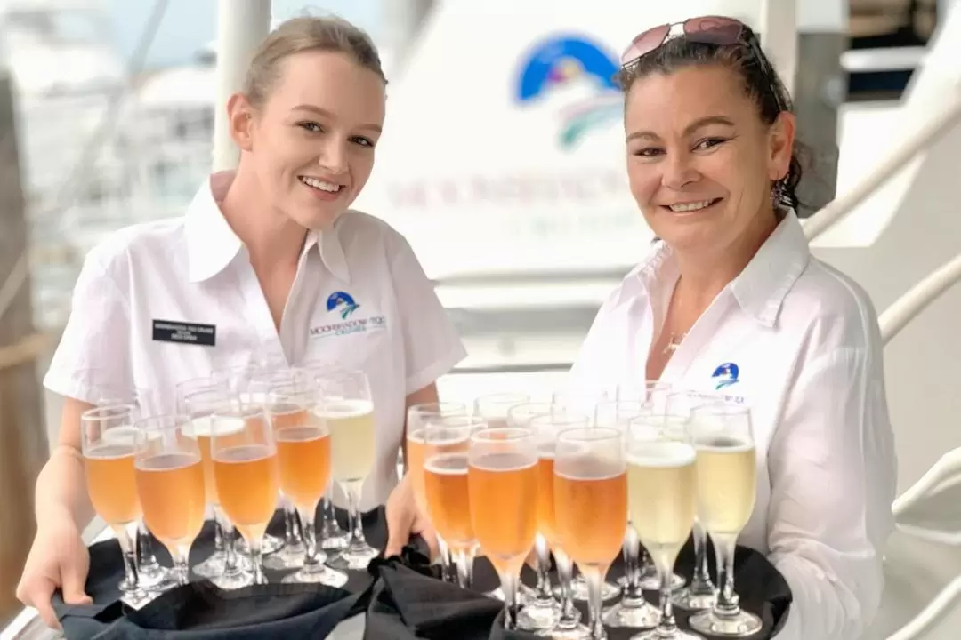 Port Stephens Eats 'N' Beats Dining Cruise Experience