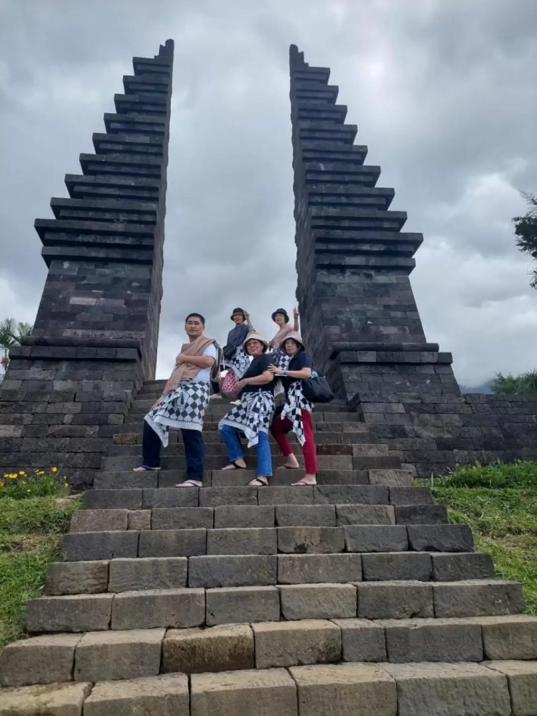 Solo City Private 1-Day Tour from Yogyakarta