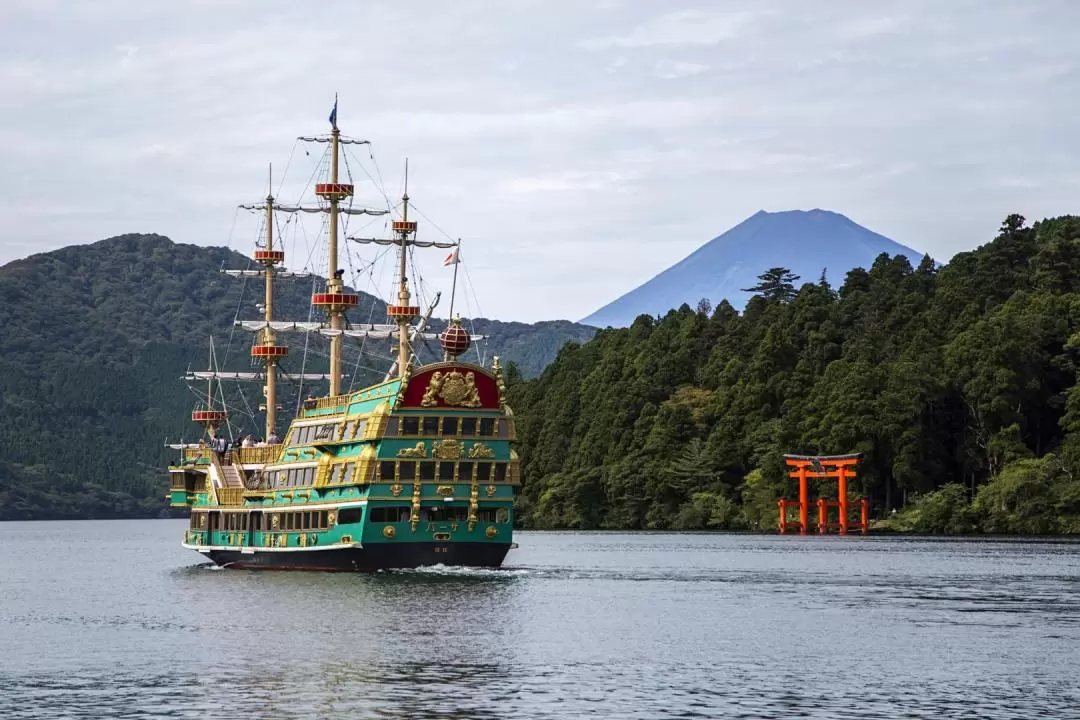 Hakone Shrine & Lake Ashi & Owakudani Private Car Tour 