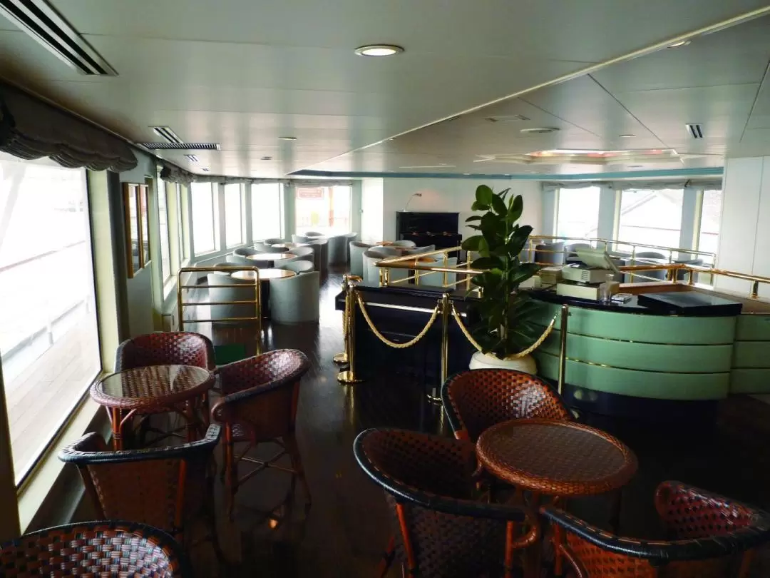 Tokyo Bay Cruise with All-You-Can-Drink Beer & Cocktail (the Symphony)