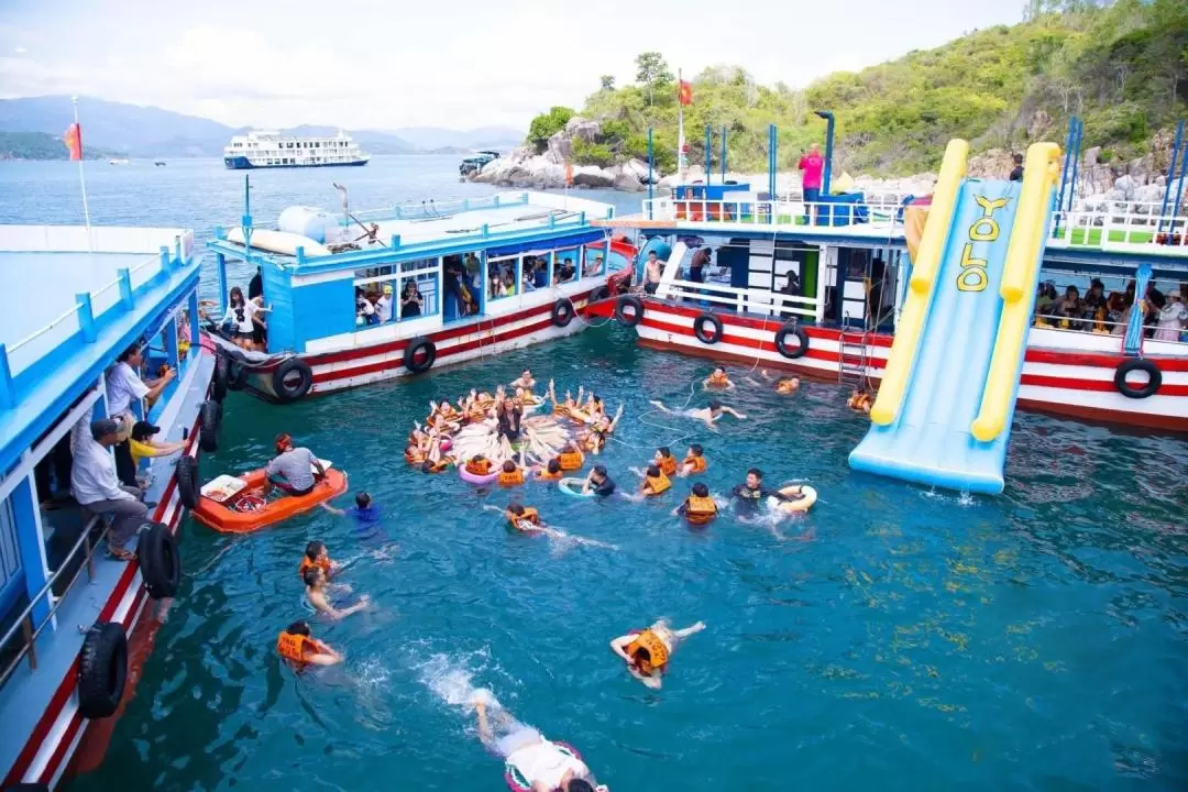 Nha Trang Floating Bar Boat Party Island Hopping Tour