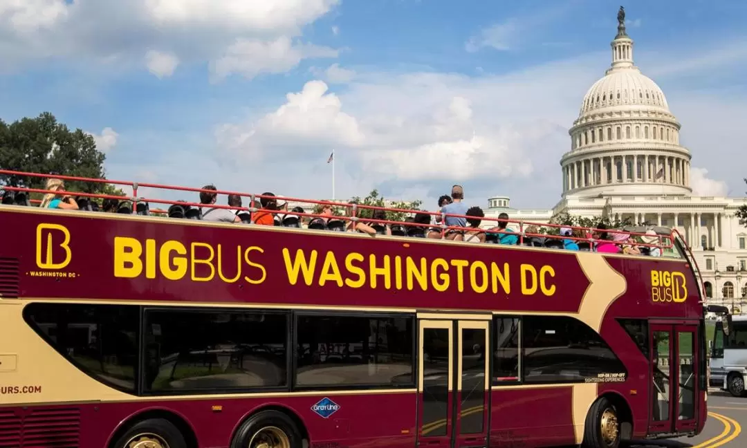 乗り降り自由バスツアー（ワシントンDC / Big Bus Tours提供）