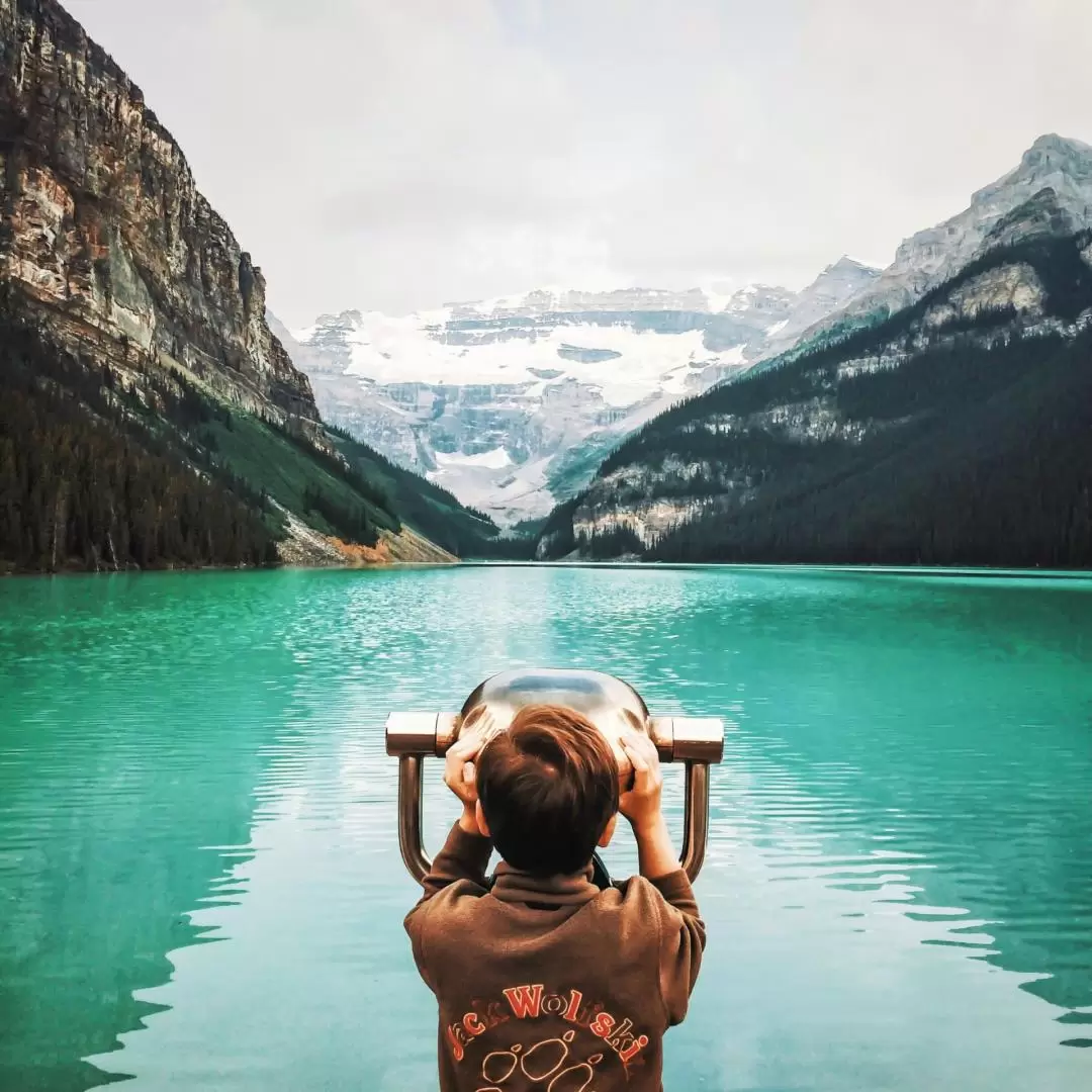 Lake Louise, Banff & Yoho National Park Day Tour from Calgary