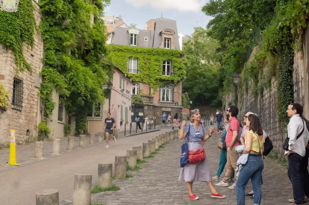 Montmartre Guided Walking Tour in Paris