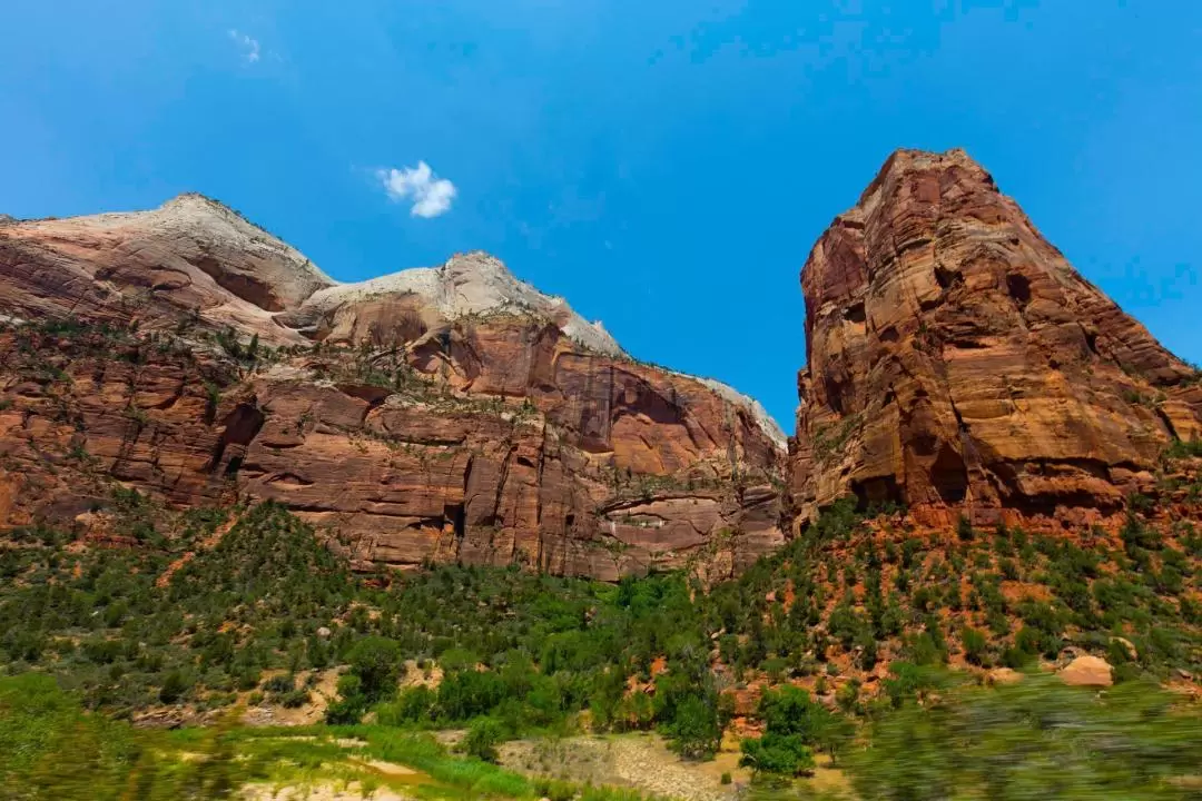 Valley of Fire and Zion Park One Day Tour from Las Vegas