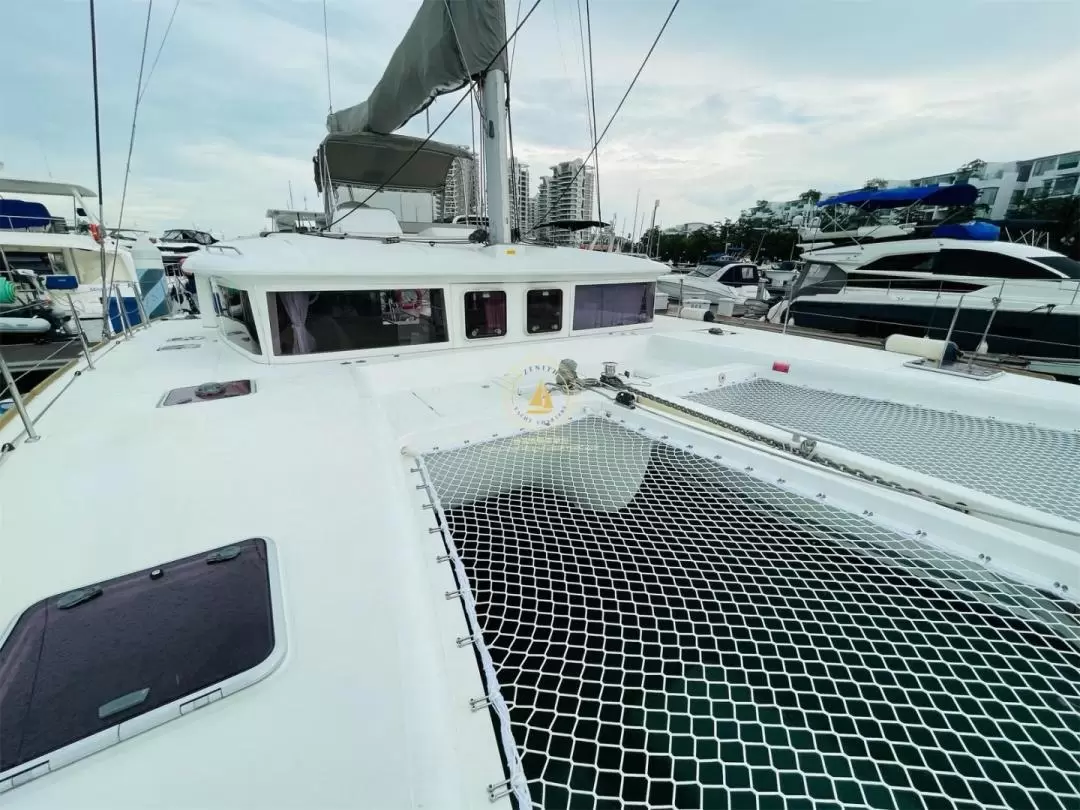 新加坡私人 Zen Sea 2 豪華遊艇租借（Zenithyachtcharters 提供）