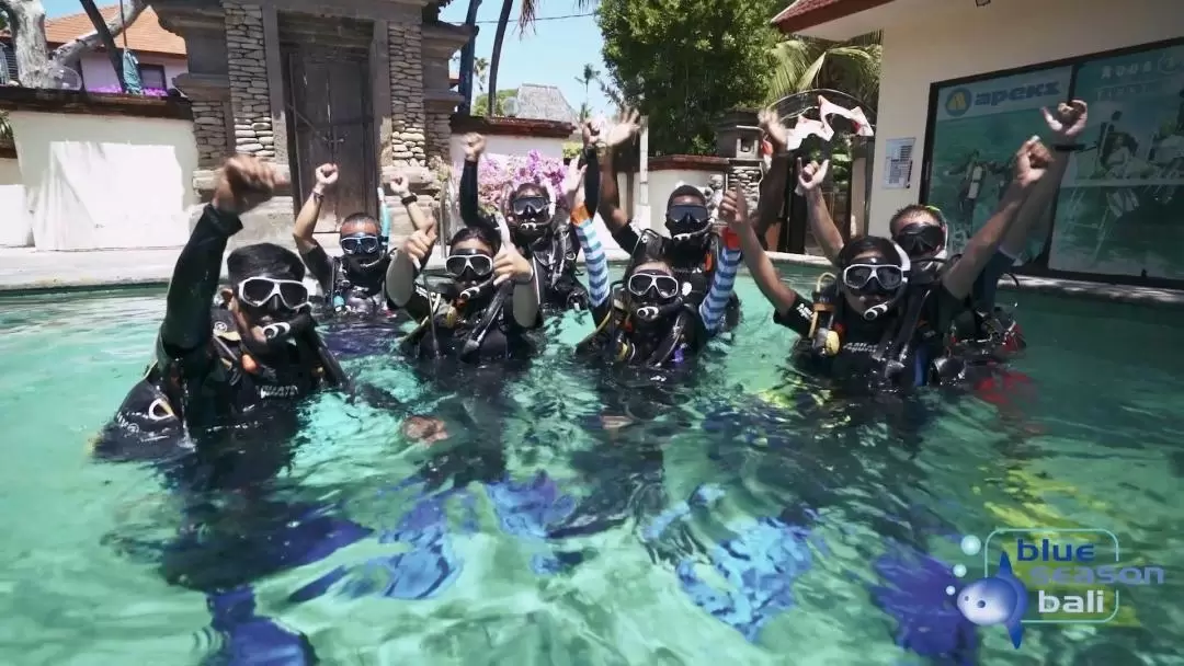 Discover Scuba Diving - Pool Experience with PADI 5 Star Dive Center