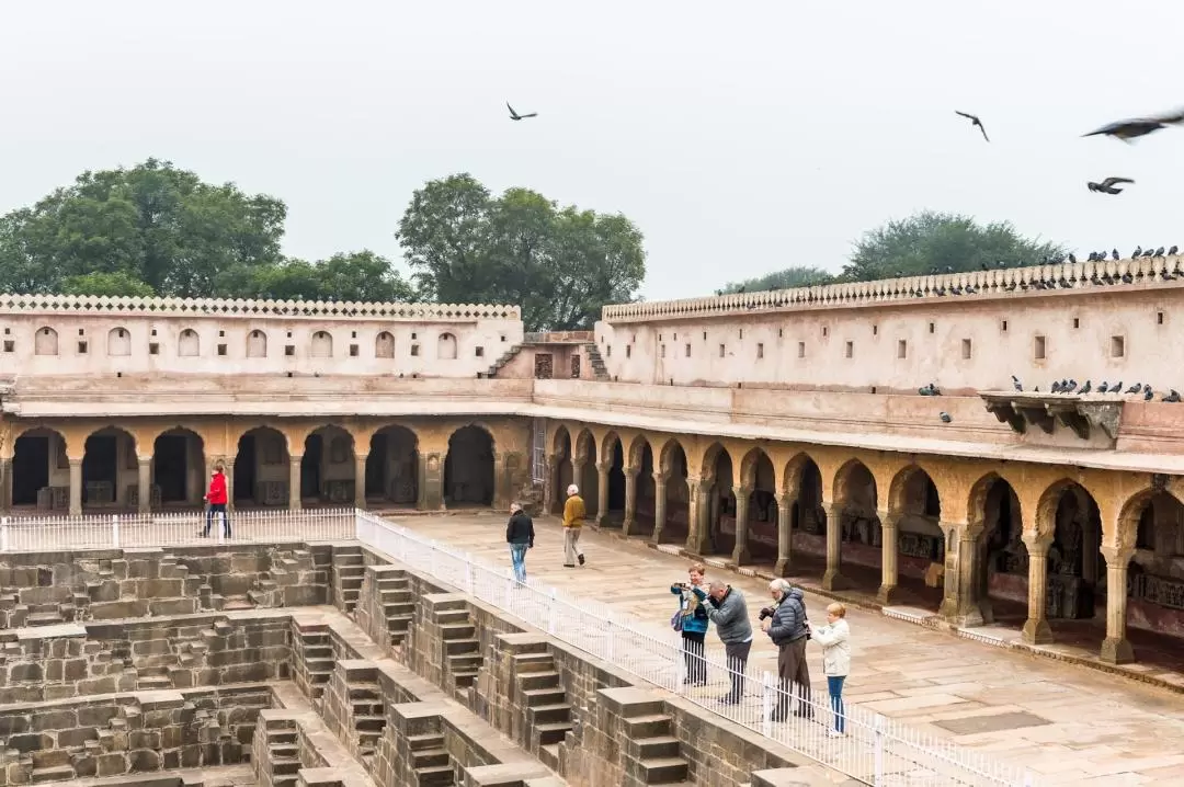 印度齋蒲爾月亮井（Chand Baori）＋法第普西克里城（Fatehpur Sikri）＋阿格拉（Agra）一日遊