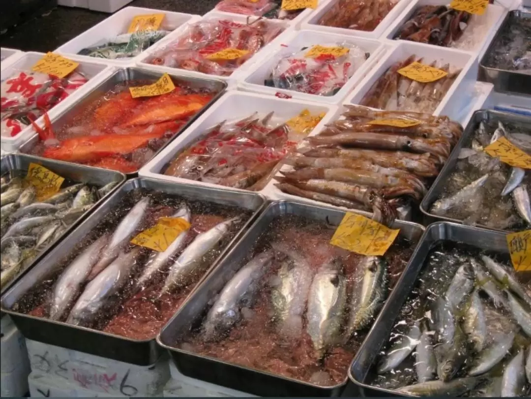 Tsukiji Outer Market Gourmet Tour