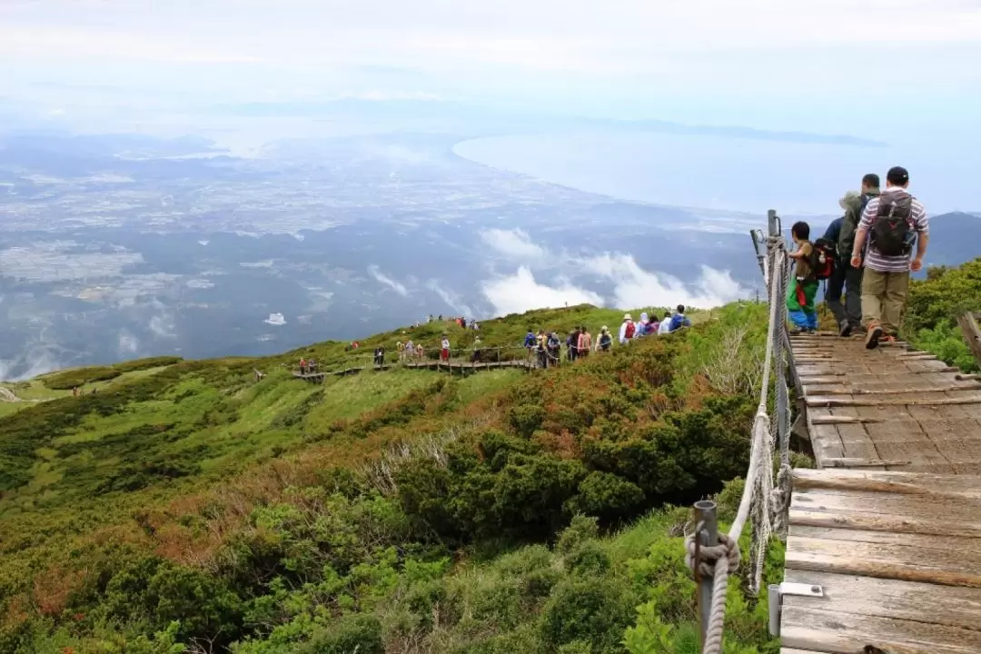 3-Hour Sightseeing Backpacking Tour in Tottori Prefecture 