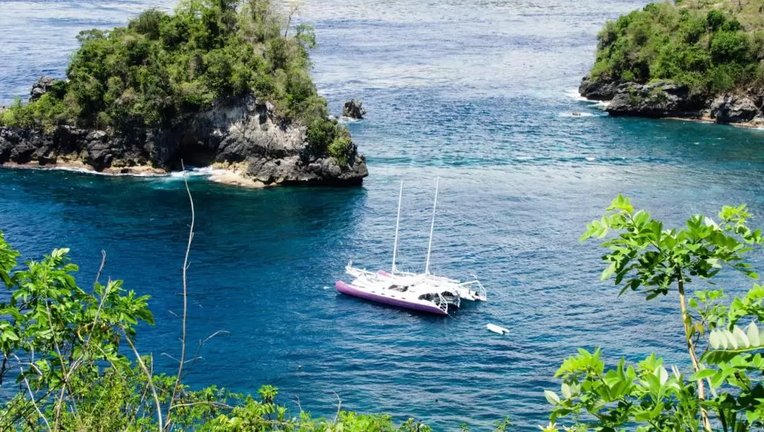 Full Day Yacht Experience to Nusa Lembongan Bali