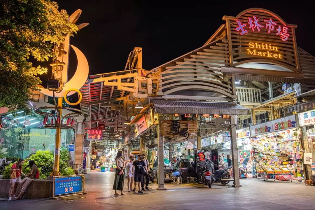 Shilin Night Market Food Walking Tour in Taipei