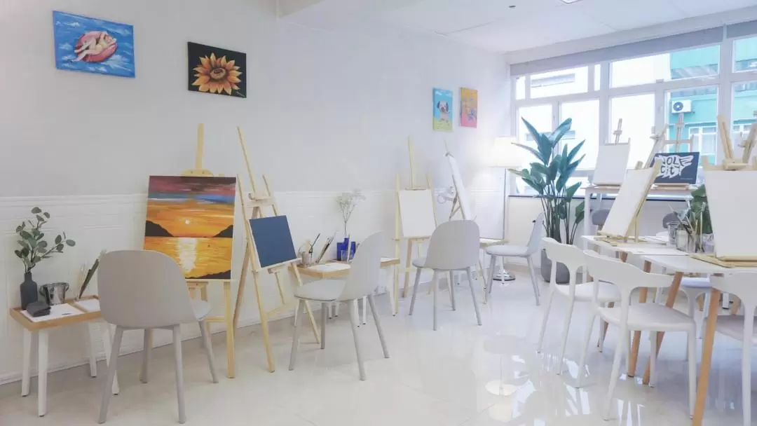 La Vie Studio - New self-service studio | Painting | 3 hours of choice | 2 hours 23cm fluid bear DIY workshop | Kwai Chung