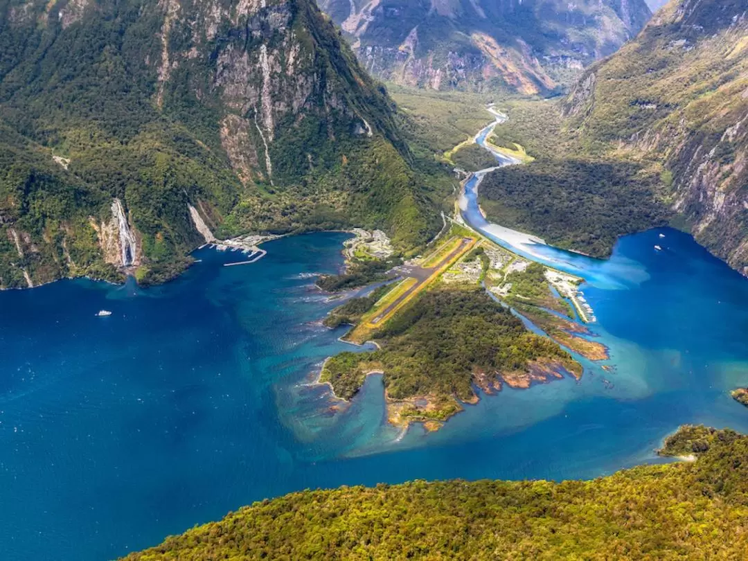 Milford Sound Flyover by Helicopter