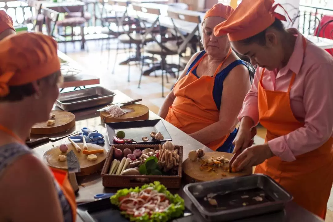 Paper Tiger Cooking Class in Siem Reap