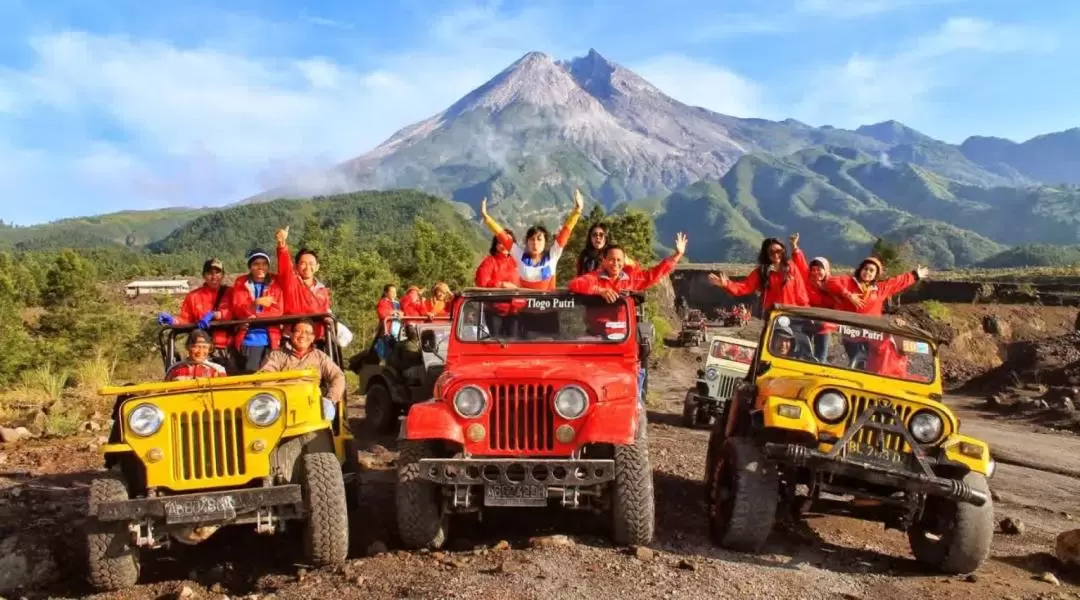 Sunrise at Punthuk Setumbu, Borobudur Temple, with Merapi Jeep Ride