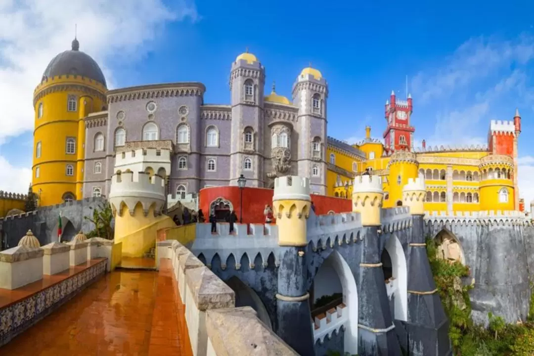 Sintra Private Tour with Pena Palace, Quinta da Regaleira, Cascais and Estoril from Lisbon