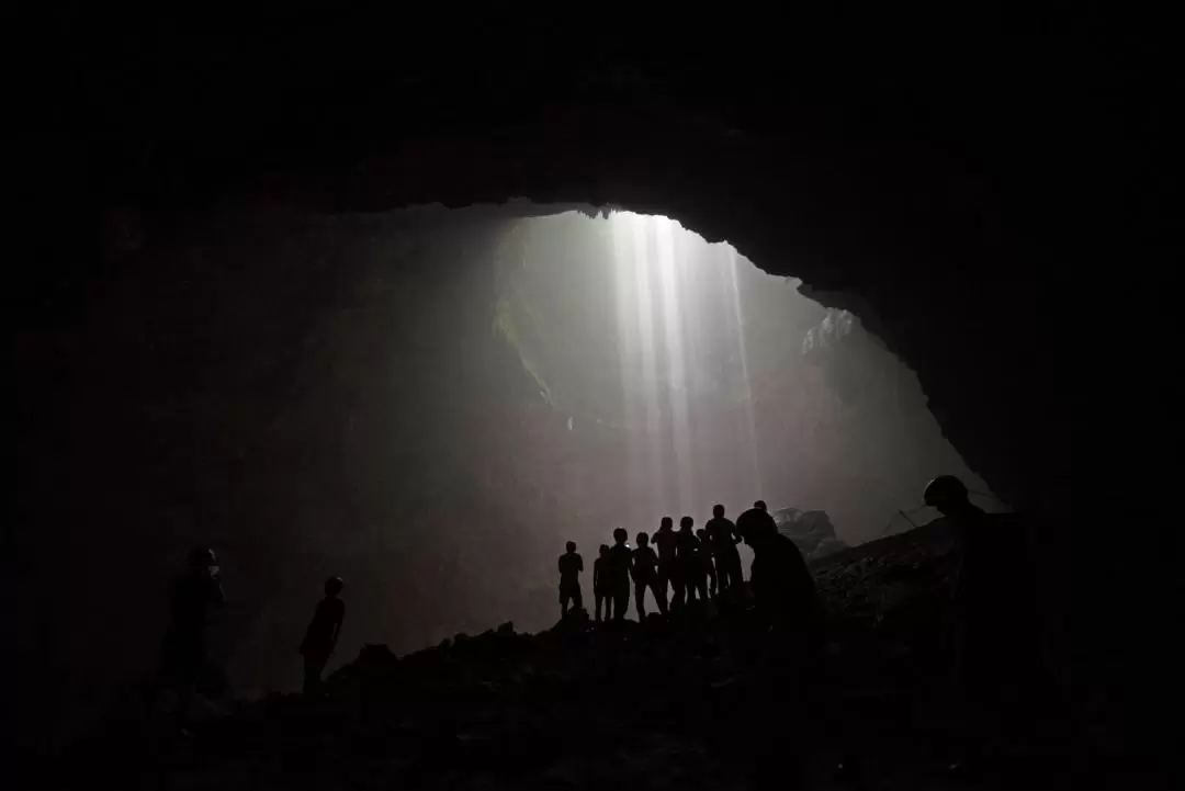 Jomblang Cave and Timang Beach Private Day Tour from Yogyakarta