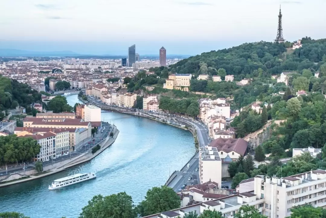 Lunch Cruise On the Saone by Les Bateaux Lyonnais Hermes