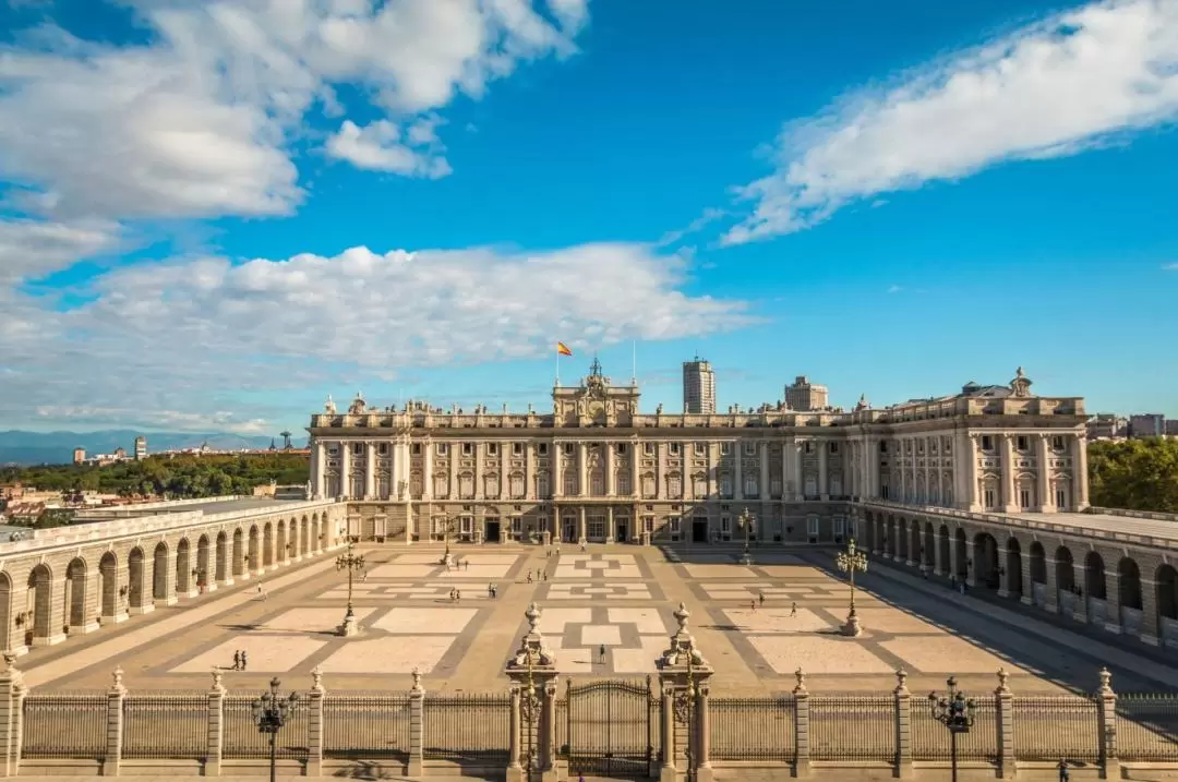 Royal Palace of Madrid & Prado Museum Guided Tour